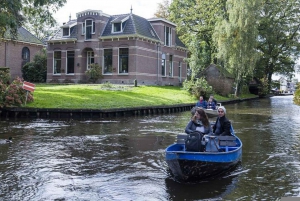 Amsterdam: Zaanse Schans & Giethoorn Guided Combo Tour