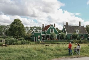 Amsterdam: Giethoorn, Zaanse Schans Tour With Local Guide