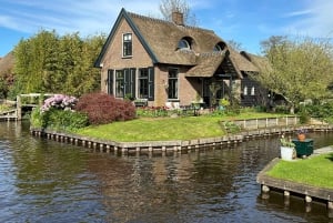 Amsterdam: Giethoorn, Zaanse Schans Tour With Local Guide