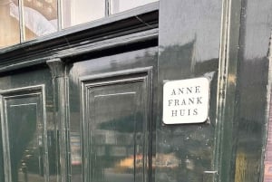 Amsterdam: wycieczka piesza z przewodnikiem w małej grupie śladami Anny Frank