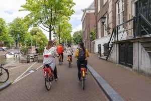 Wycieczka rowerowa z przewodnikiem po centrum Amsterdamu