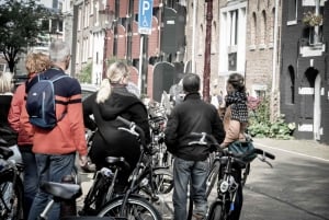 Amsterdam: Guided City Bike Tour in French