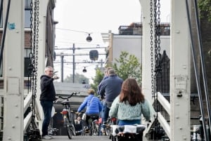 Amsterdam: Guided City Bike Tour in French