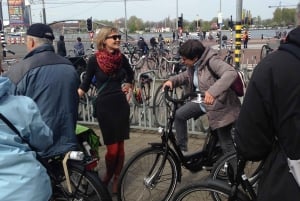 Amsterdam: Guided City Bike Tour in French