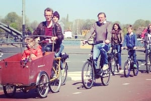 Amsterdam: Guided City Bike Tour in French