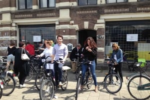 Amsterdam: Guided City Bike Tour in French