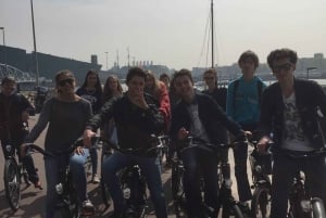 Amsterdam: Guided City Bike Tour in French