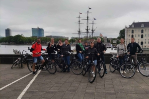 Amsterdam: Tour guiado de la ciudad en bicicleta en francés