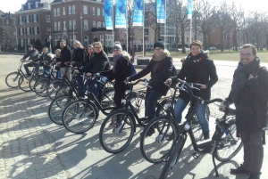 Amsterdam: Tour guiado de la ciudad en bicicleta en francés