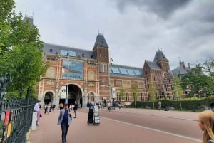 Amsterdam: Guided City & Rijksmuseum Tour and Canal Cruise