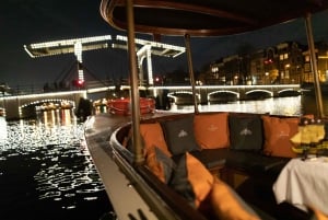 Ámsterdam: crucero nocturno guiado con bar a bordo