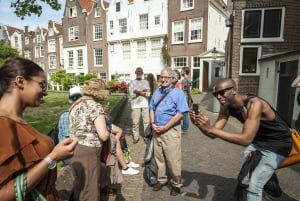 Amsterdam: Guided Ganja Walking Tour of Coffee Shops