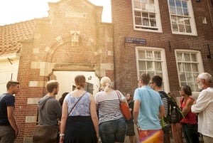 Amsterdam: Guided Ganja Walking Tour of Coffee Shops