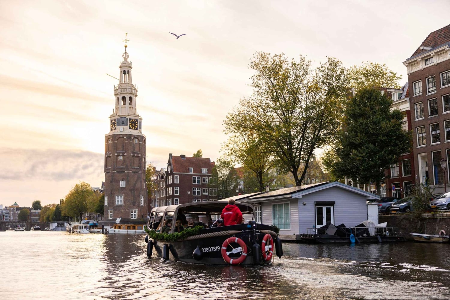 Amsterdam: Guidet bådtur med ubegrænset drikkevarer