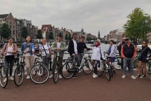 Amsterdam: Guided City Bike Tour in French