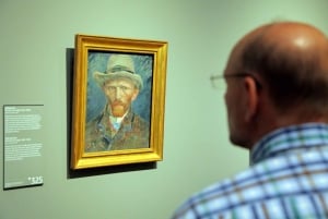 Amsterdam: Van Gogh Museum Ticket & Small Group Guided Tour