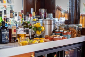 Ámsterdam: Crucero en barco histórico con barra libre y aperitivos