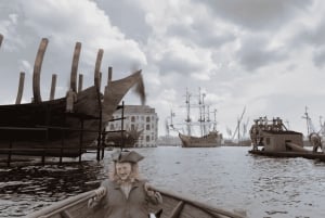Amsterdam: Historic Virtual Reality Boat Tour
