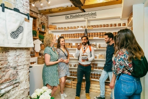 Amsterdam: Historical Highlights Walking Tour with Tasting