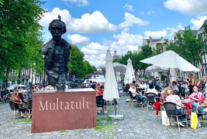 Amsterdã: Passeio de bicicleta pelo centro da cidade em alemão ou inglês (particular)