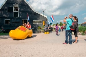 Amsterdam: Keukenhof and Zaanse Schans Live Guided Day Tour