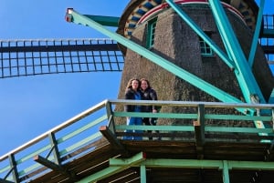 Amsterdam: Keukenhof and Zaanse Schans Live Guided Day Tour