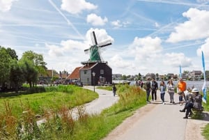 Amsterdam: Keukenhof and Zaanse Schans Live Guided Day Tour