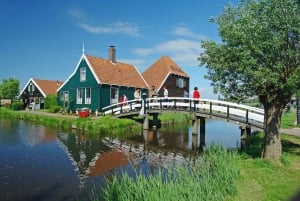 Amsterdam: Keukenhof and Zaanse Schans Live Guided Day Tour