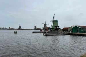 Amsterdam: Keukenhof and Zaanse Schans Windmills Day Trip