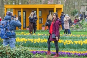 Ogród tulipanów Keukenhof i doświadczenie Giethoorn