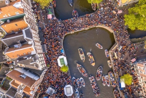 Amsterdam: Kongedagsbådfest med ubegrænset drikkevarer