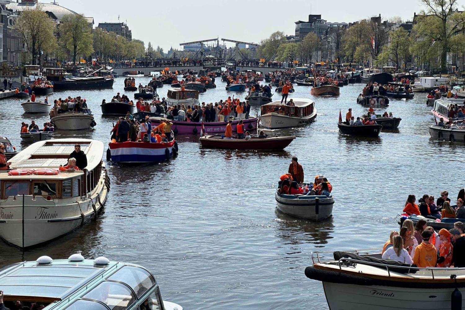 Amsterdam: Kingsday Party Cruise inkludert drinker