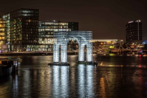 Amsterdam: Lichterfest auf dem Saloonboot mit Getränken & Snack