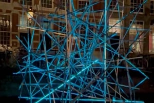 Амстердам: прогулка по каналам во время Фестиваля света в небольшой группе (12)