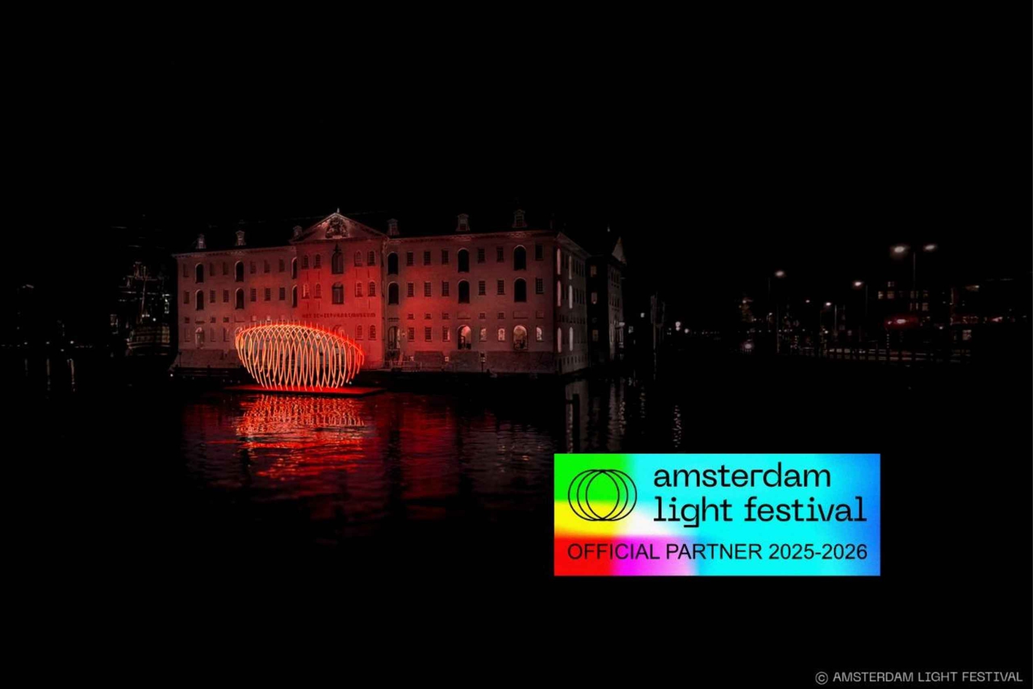 アムステルダム：ライトフェスティバル運河クルーズ（ドリンク飲み放題付き）をお楽しみください