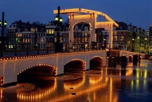 Amsterdam: Light Festival-rondvaart met warme snacks en drankjes
