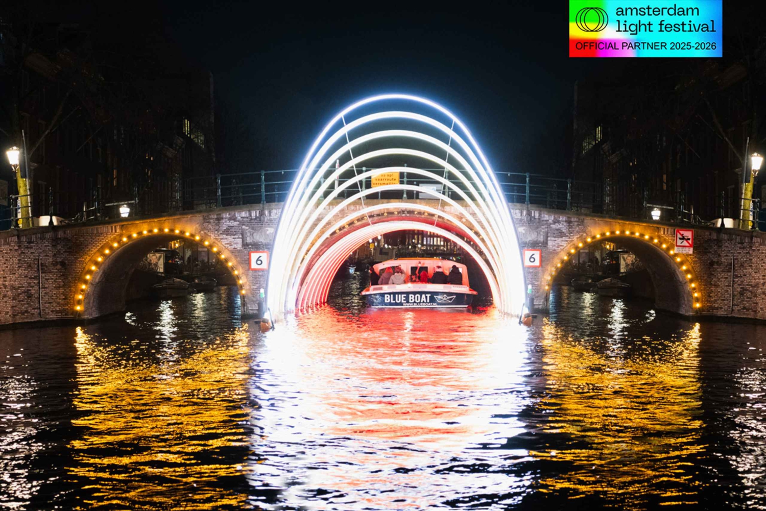 アムステルダム：ライトフェスティバルクルーズ（オプションでワインとスナック付き）