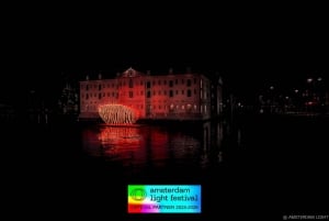 Amsterdam: Light Festival Heated Cruise + Hot Drinks & Bites