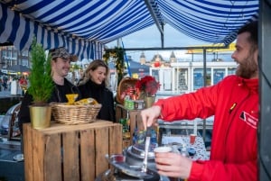 Амстердам: Фестиваль света на открытой лодке с неограниченными напитками