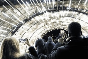 Амстердам: Фестиваль света на открытой лодке с неограниченными напитками