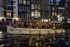 Амстердам: частная водная прогулка по Фестивалю света, напитки