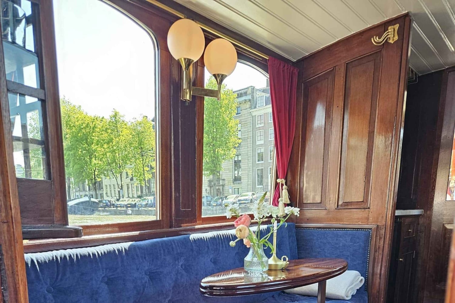 Cruzeiro privado no Festival de Luzes de Amesterdão, com bebida de boas-vindas