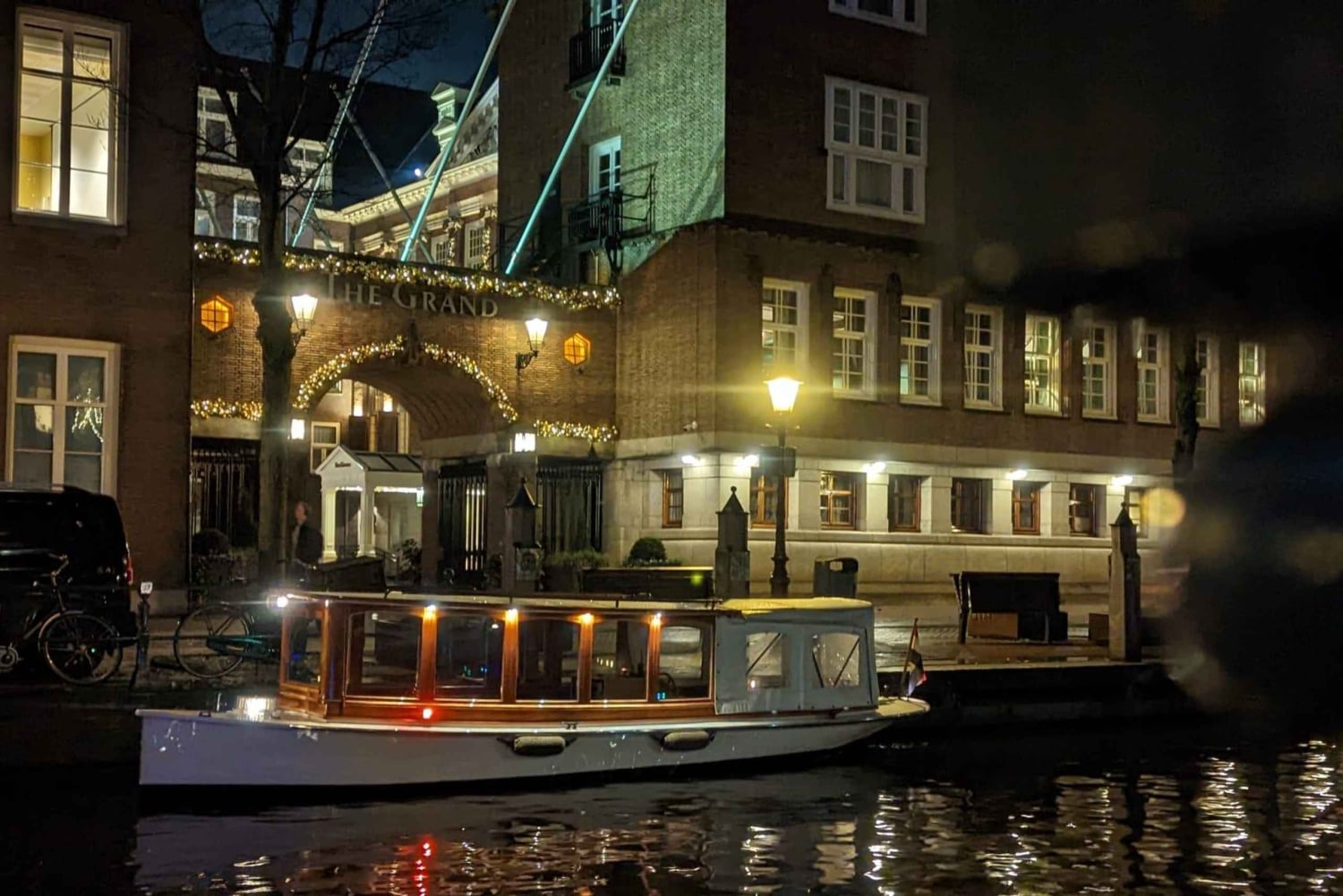 Cruzeiro privado no Festival de Luzes de Amesterdão, com bebida de boas-vindas