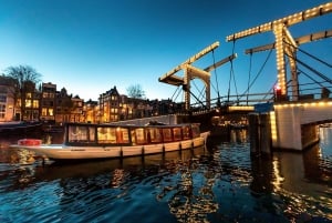 Amsterdam: Open Boat Cruise with Unlimited Drinks Option