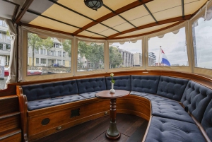 Amsterdam: Luxury Light Festival Canal Cruise with Drinks