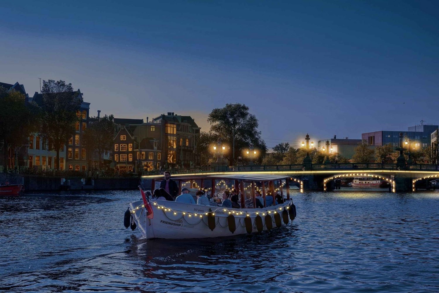 Amsterdam : Croisière du festival des lumières avec boissons et snacks