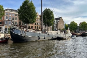 Amsterdam: Private City Canal Cruise