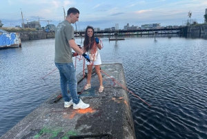 Amsterdam Mike's Urban Bike Tour, Graffiti & Magnetfiske