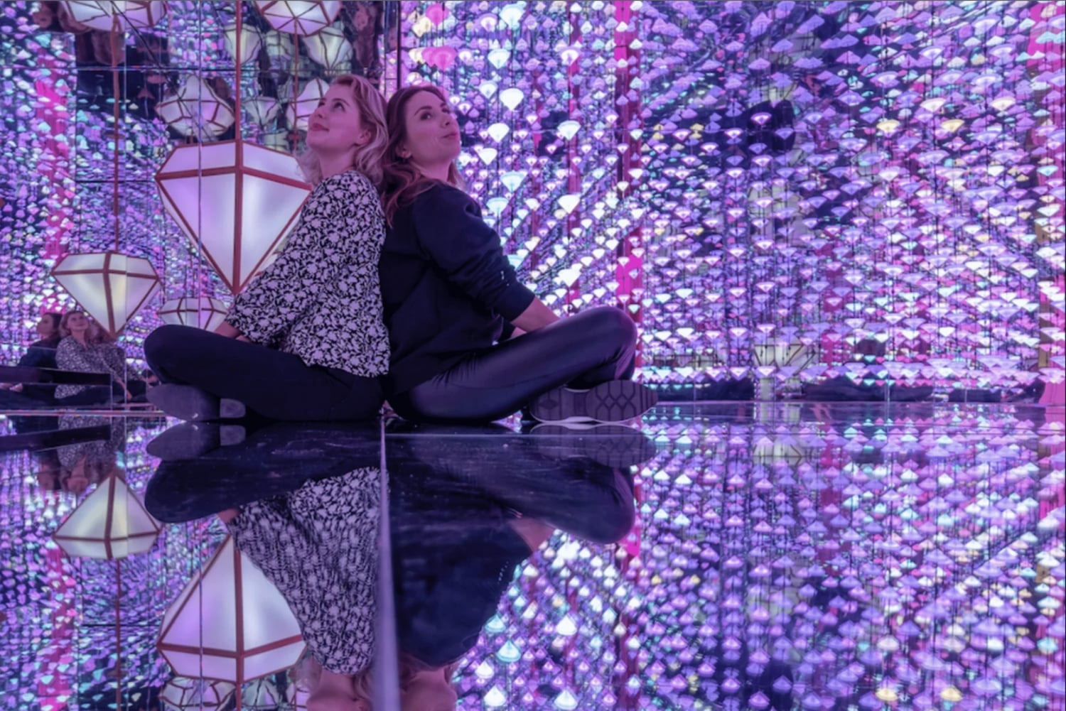 Amsterdam: Moco Museum & Nightclubs Admission Combo w/ Taxi