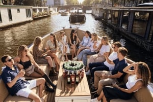 Amsterdam: Virallinen SAIL-ilotulitusristeily luksusveneellä
